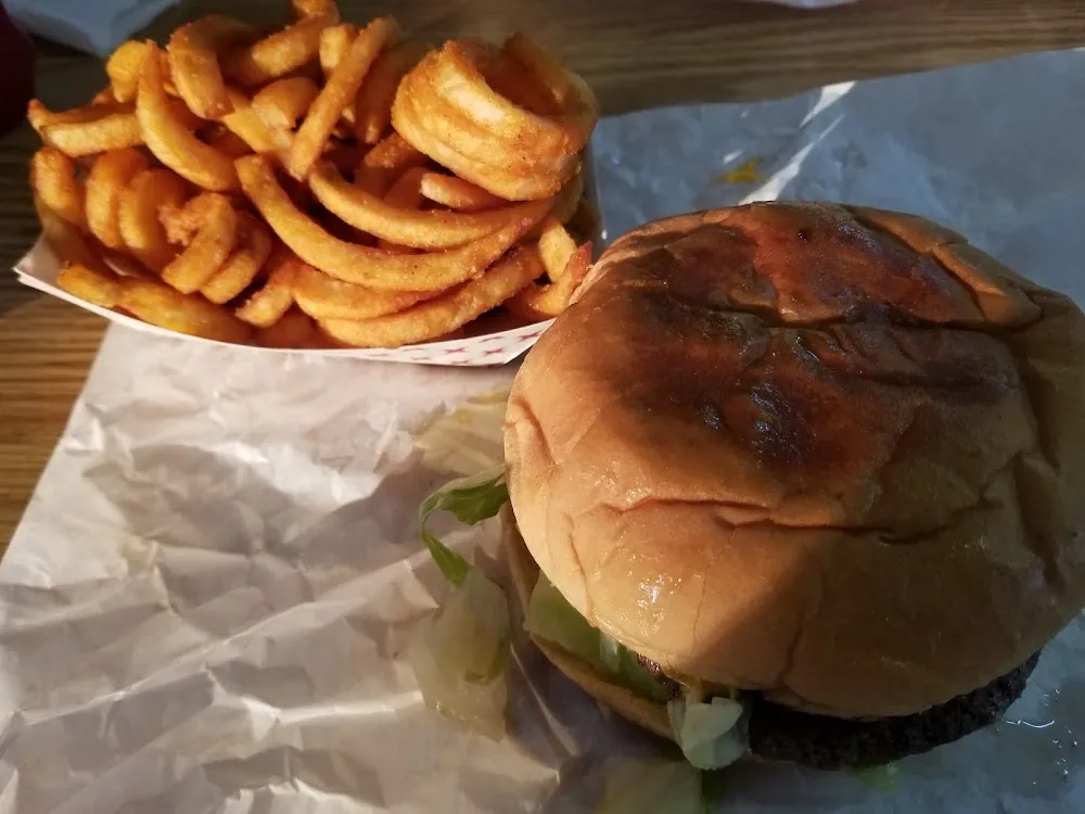 Hamburger with Curly Fries